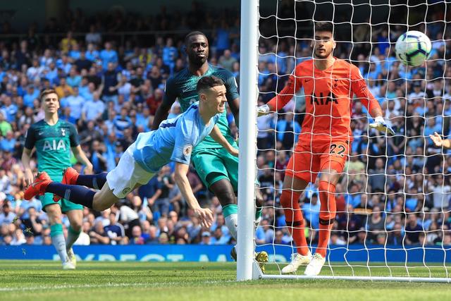  阿森纳小将恩瓦内里破门，成队史最年轻进球者  